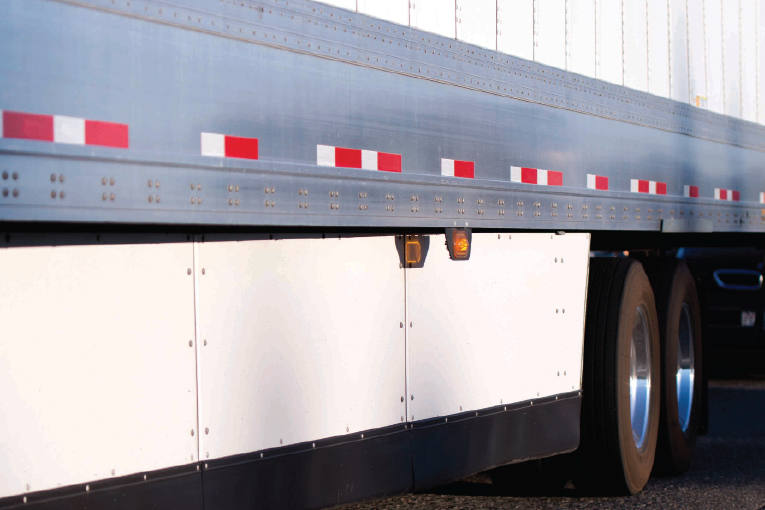 Panelling for heavy vehicles